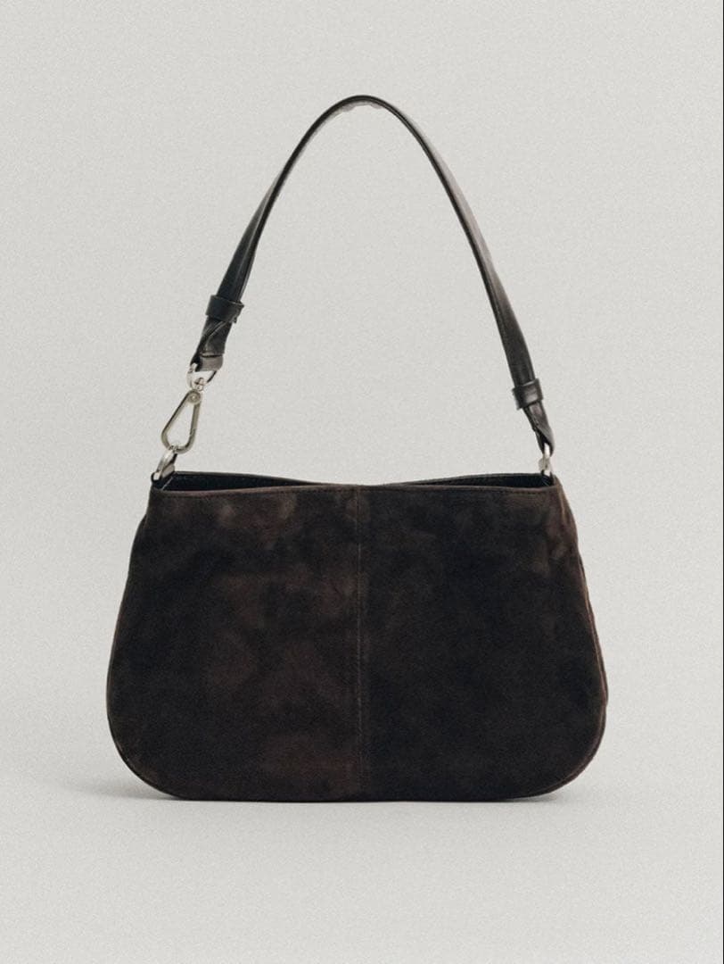 よりよりTOUT Y ESTトゥティエ SACNACELLEMINI