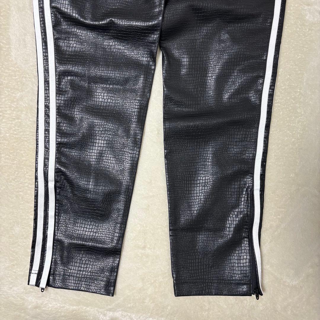 アディダスオリジナルス プレミアム フェイクレザー リュクス トラックXLサイズ