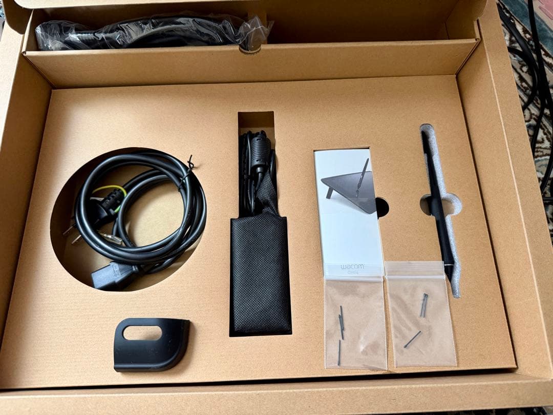 「美品」Wacom 液晶ペンタブレット　cintiq 16 （DTK1660)