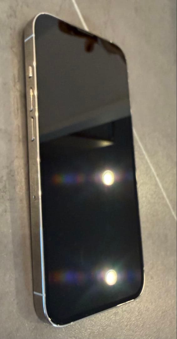 Apple iPhone 13proホワイト