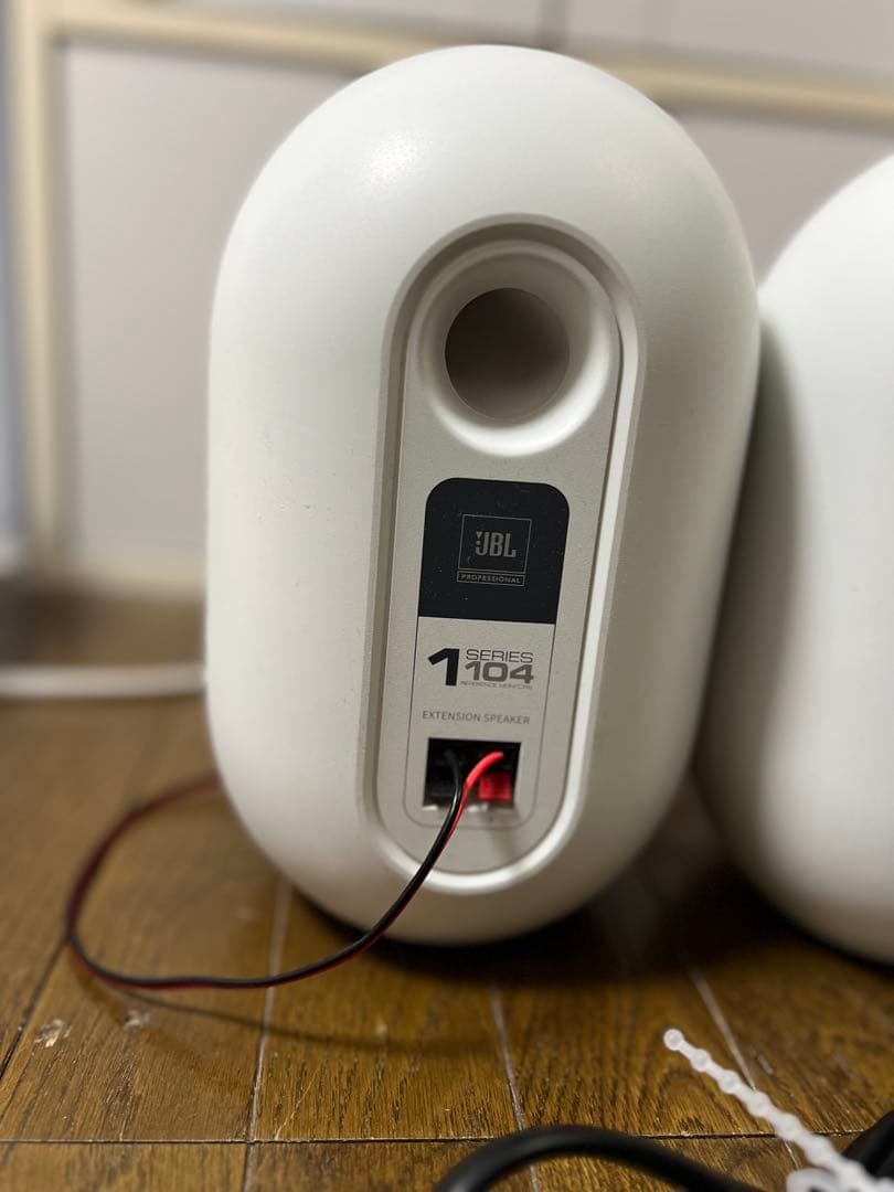 JBL スピーカー ホワイト　104-bt