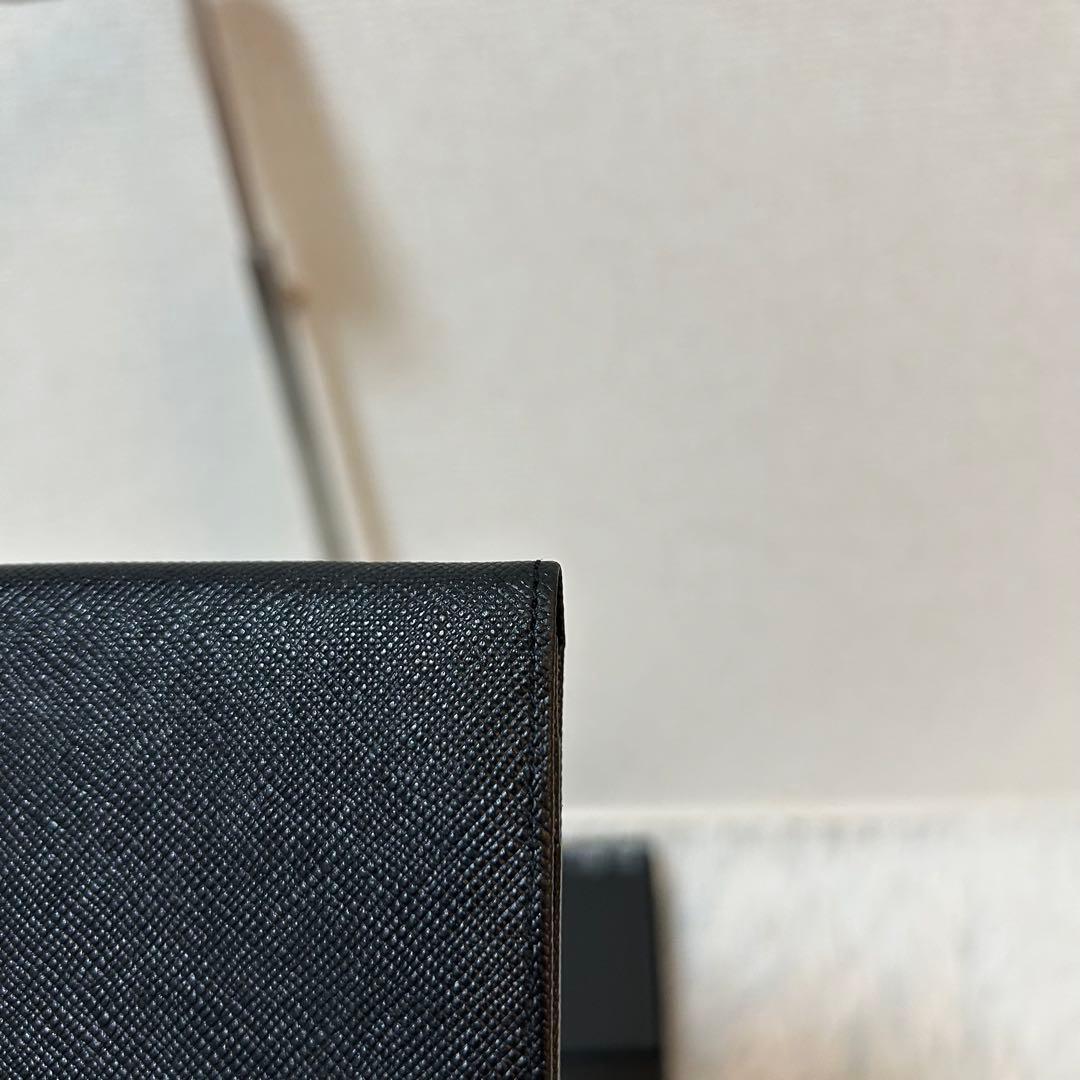 【未使用級✨サフィアーノレザー】バーバリー　名刺入れ　黒　ユニセックス　会社員