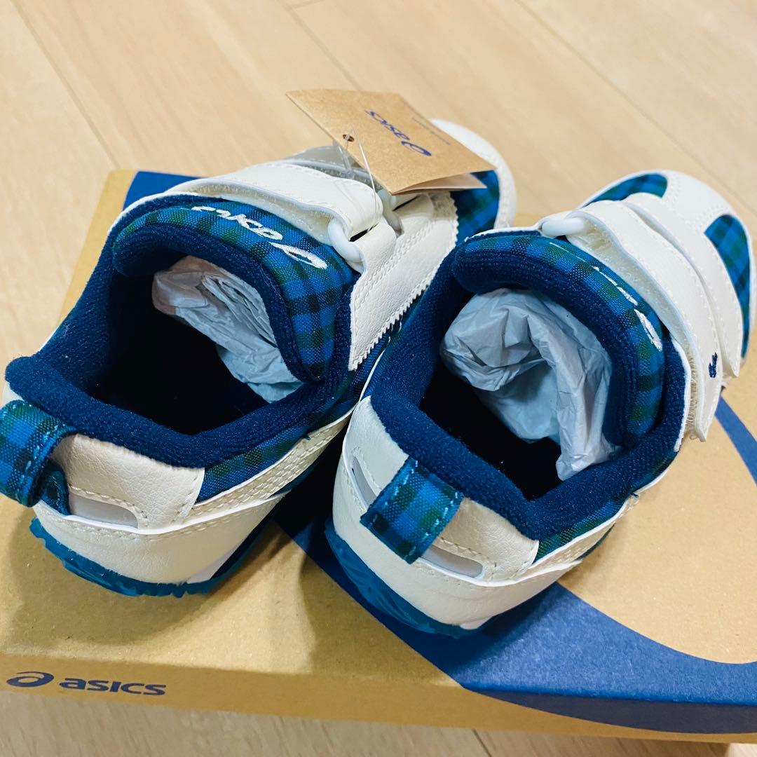 【新品】familiar×asics コラボスニーカー16.0 新品未使用　靴青