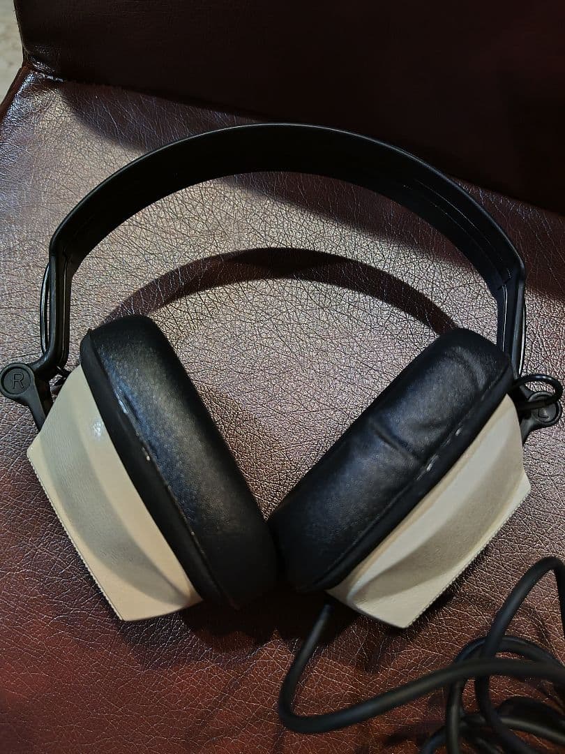 ヘッドホン TRIO KH-11 STEREO HEADPHONE
