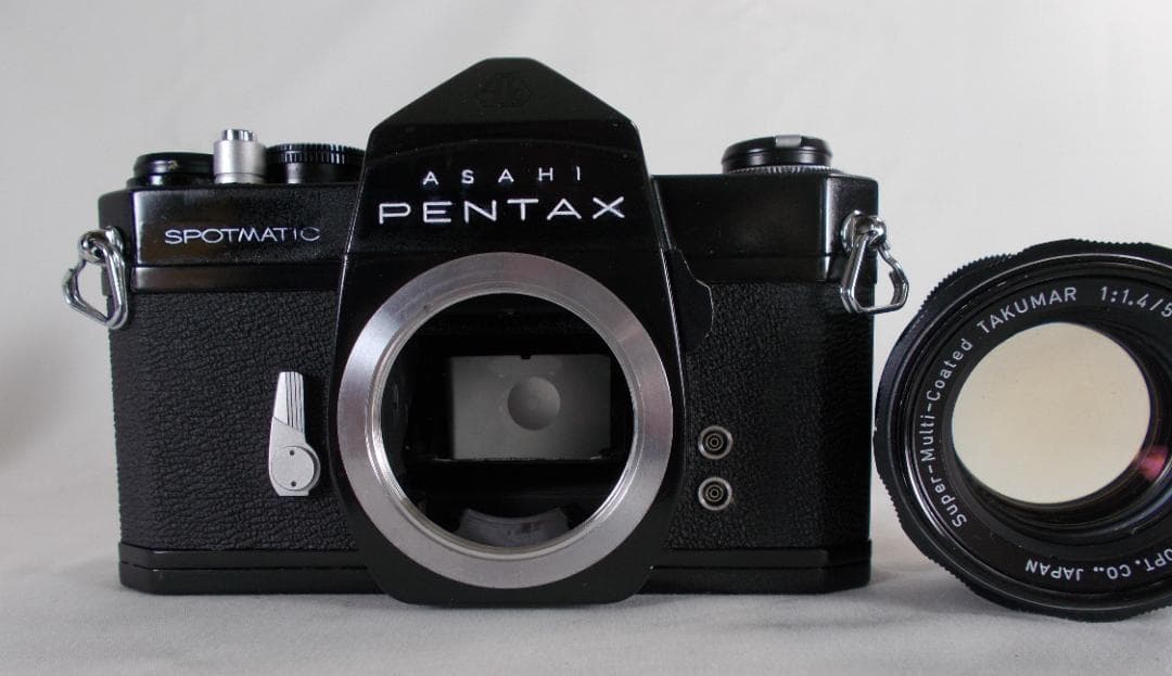 フィルムカメラ 整備済　Pentax SP　+ レンズ f/1.4　V272