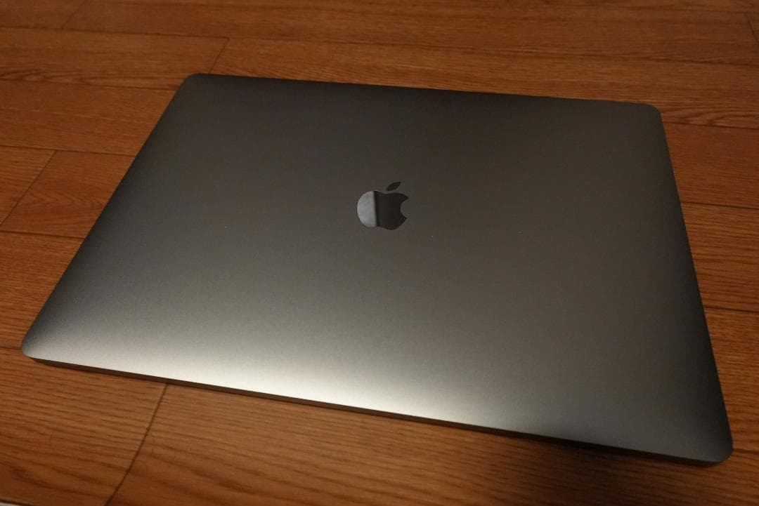 MacBook Pro 2018 メモリ32GB Core i7 注意事項あり