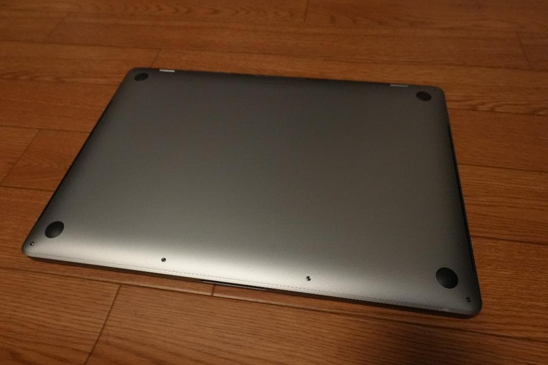 MacBook Pro 2018 メモリ32GB Core i7 注意事項あり