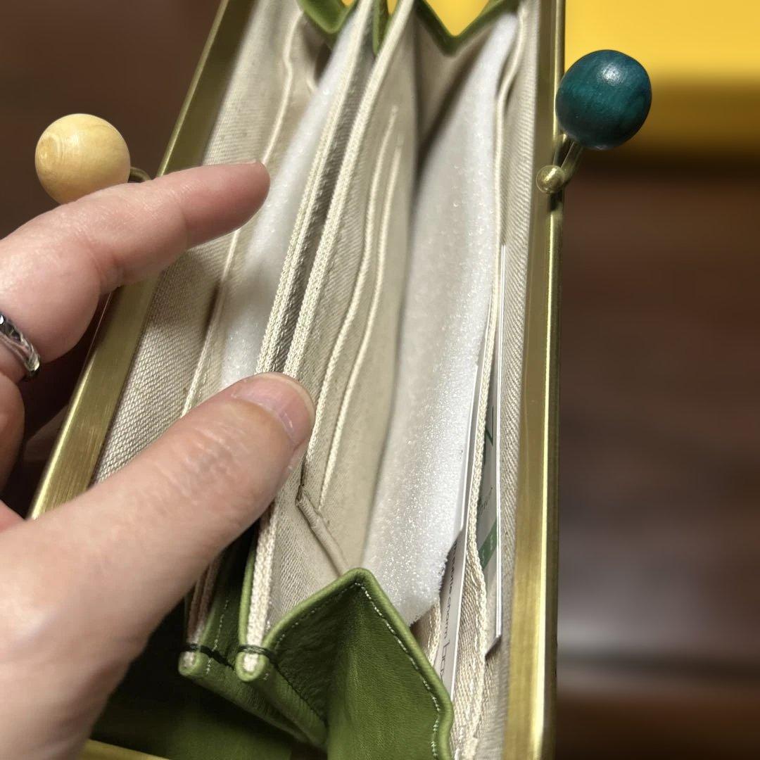 【値下げ】猫デザイン グリーン レザー長財布