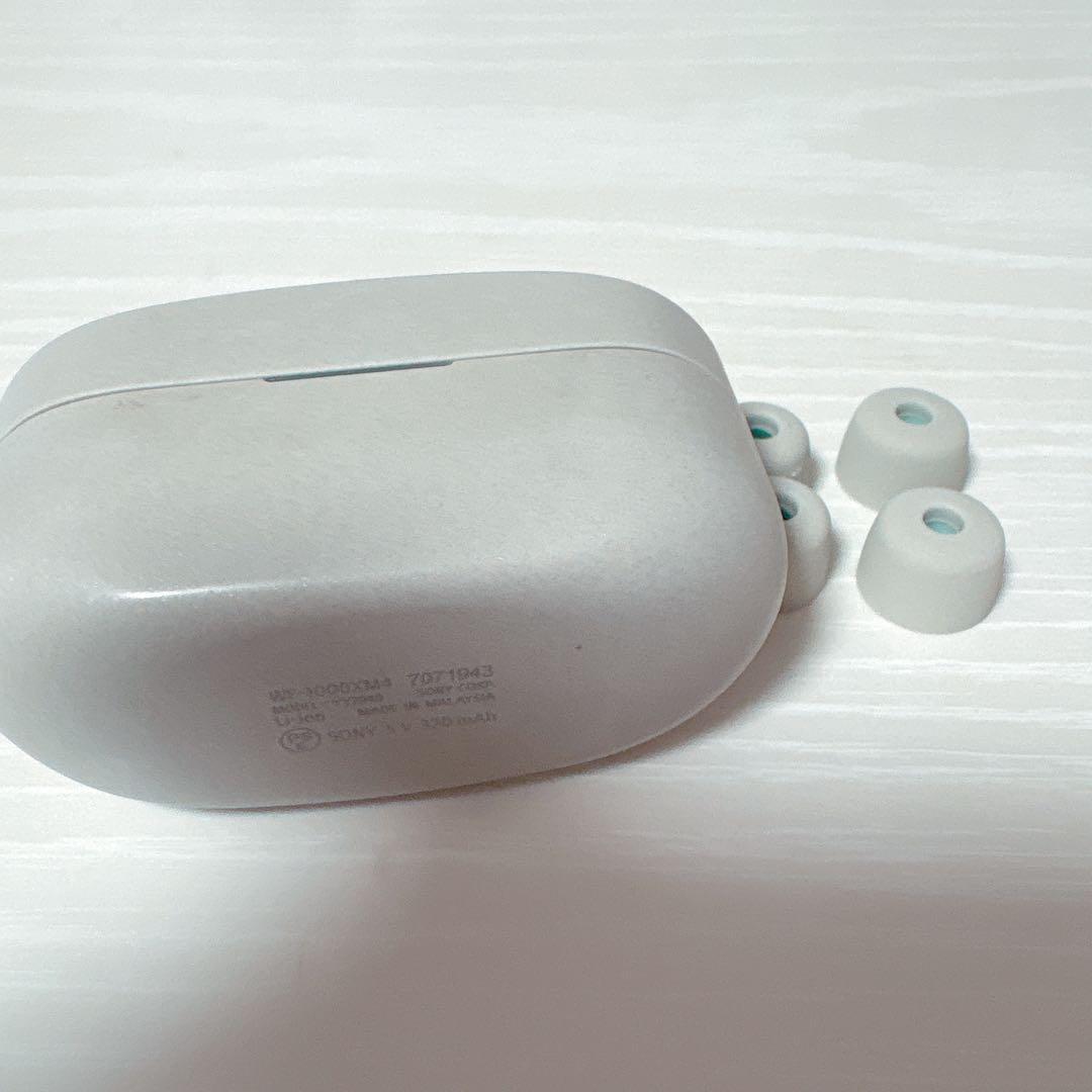 【新品未使用】 SONY プラチナシルバー ソニー WF-1000XM4