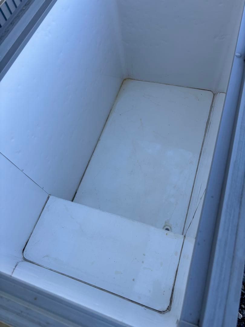 SANYO 冷凍庫 ホワイト　ストッカー