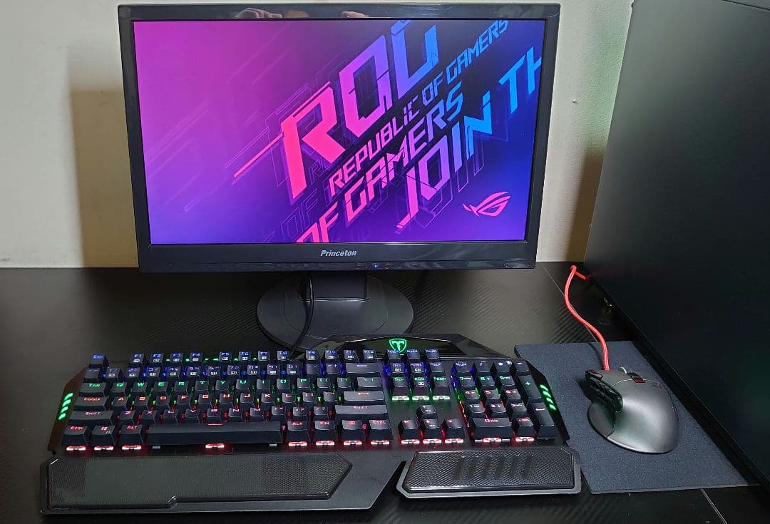 ゲーミングPCフルセット i7 SSD256GB+750GB r9 270