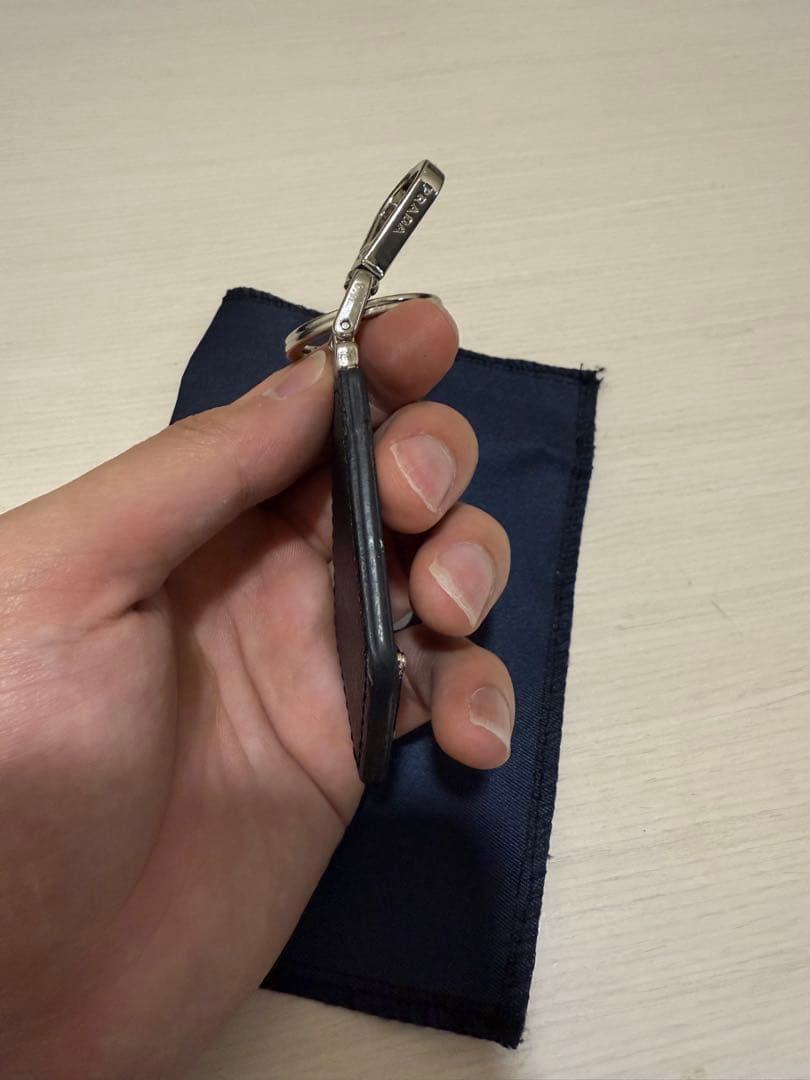 PRADA サフィアーノ キーリング　ブラック