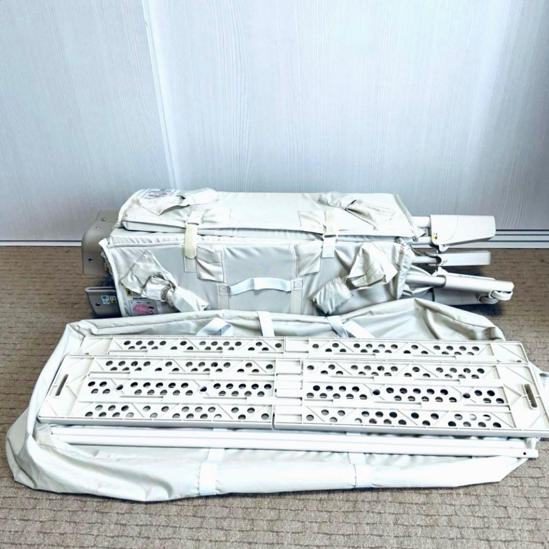 【美品】ベビーベッド ココネルエアープラスAB ホワイトベージュ
