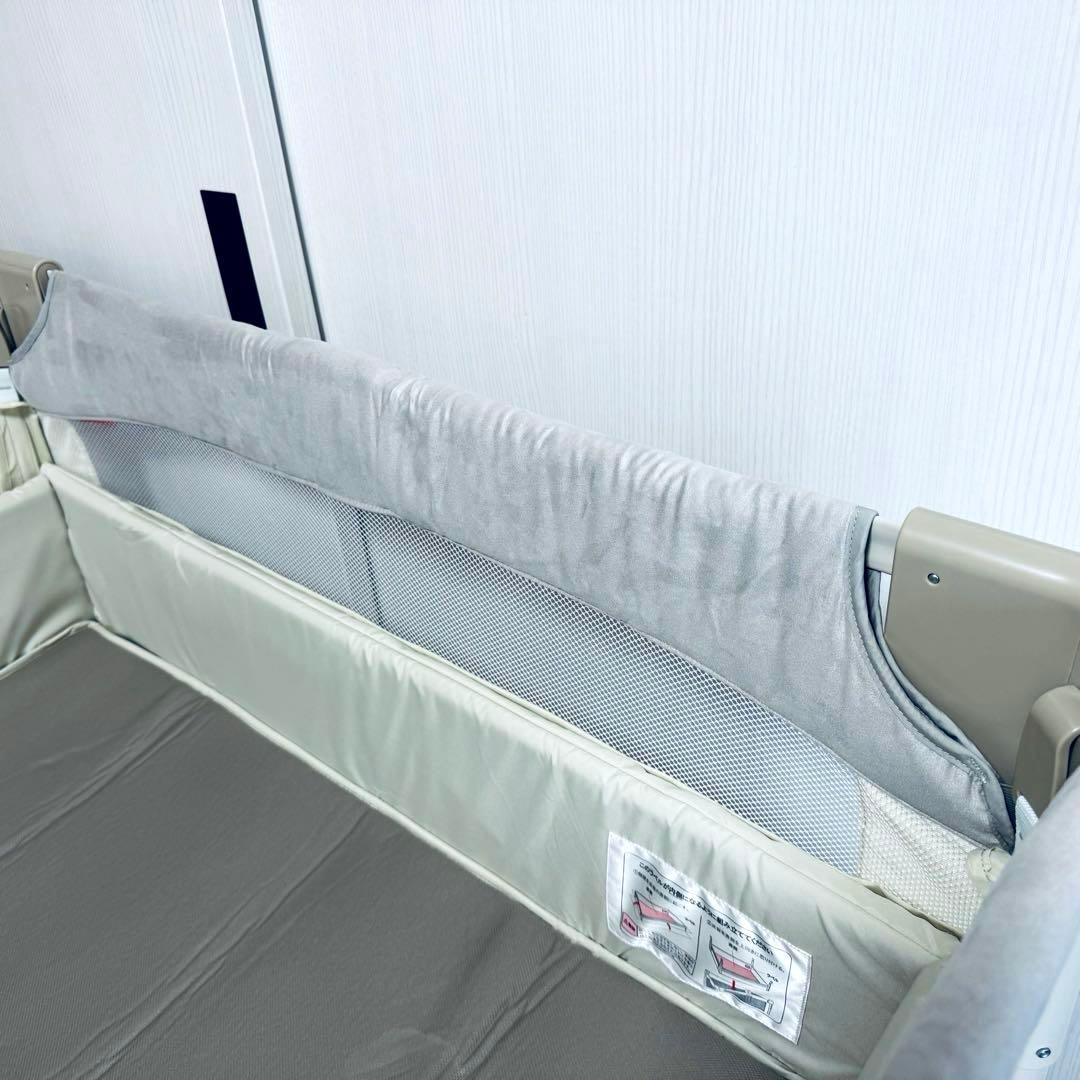 【美品】ベビーベッド ココネルエアープラスAB ホワイトベージュ