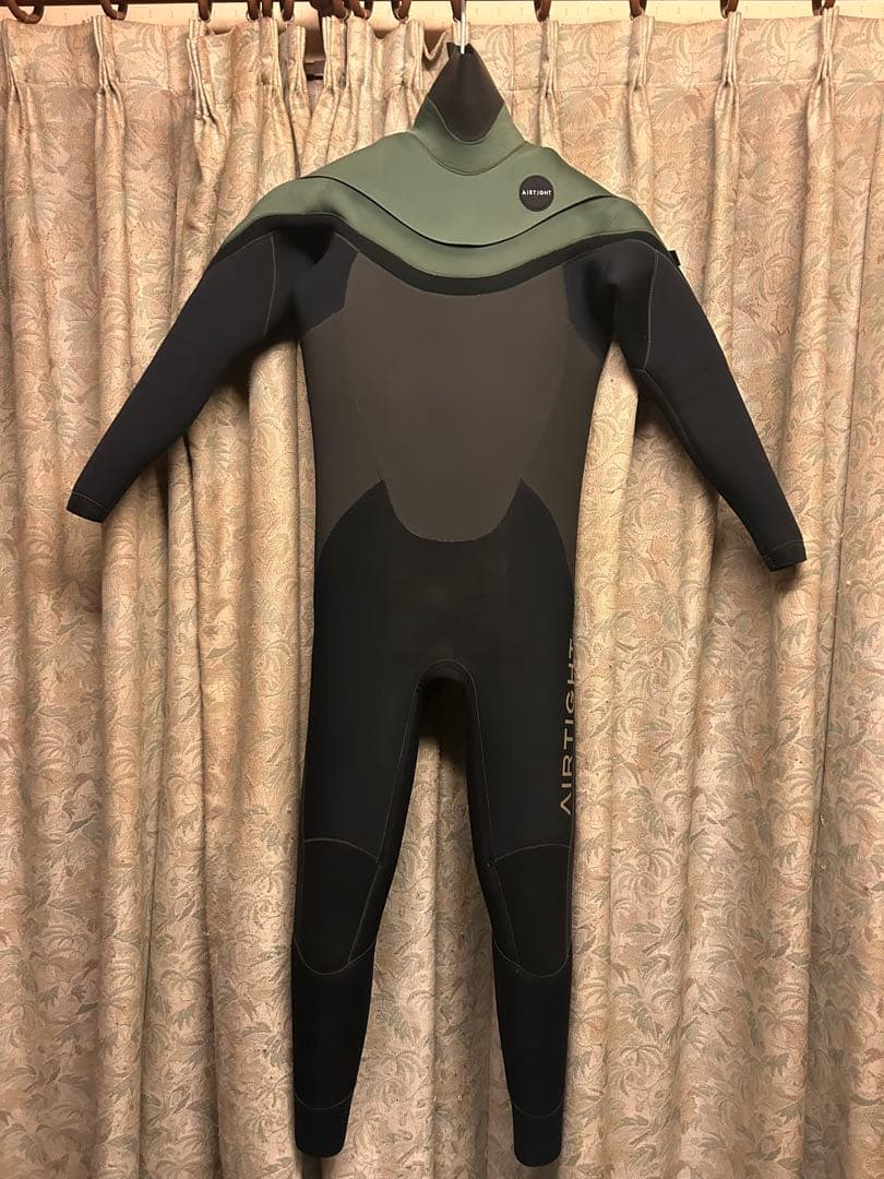 Air tight エアータイト　セミドライ　5mm ウェットスーツ
