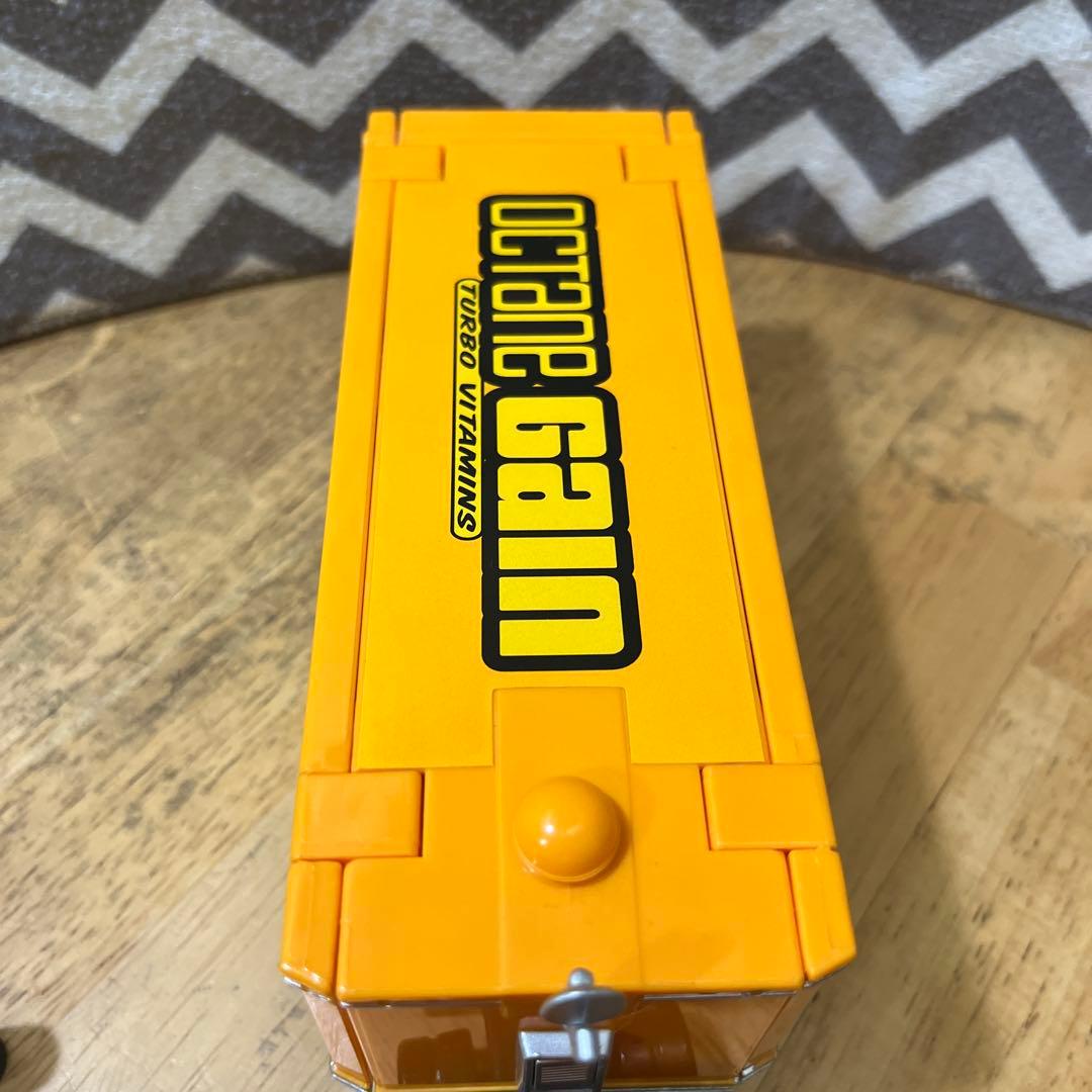 マテル　カーズ　オクタンゲイン 58 ハウラーとピットクルーセット