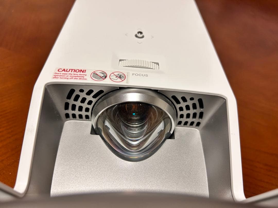 新*史様 LG 超短焦点 LEDプロジェクター LG HF65LSR-EU