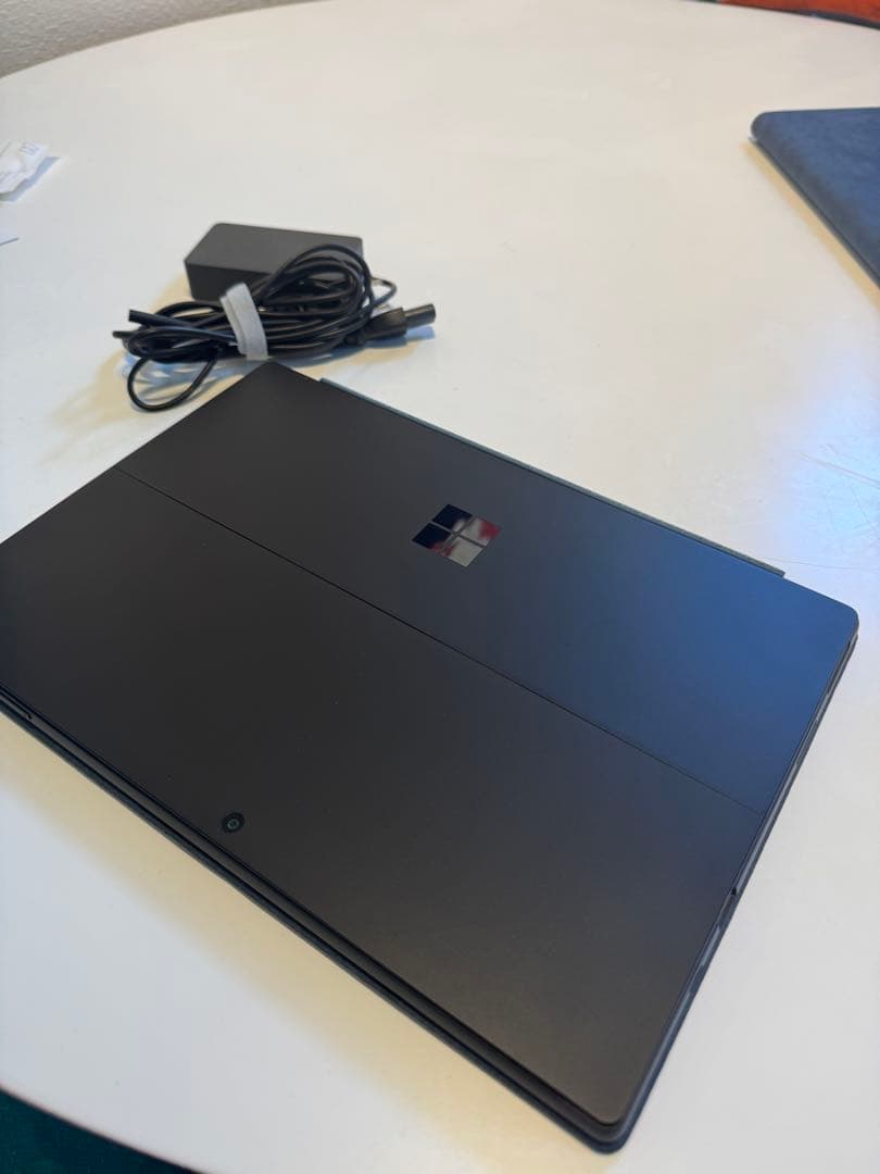 surface Pro7 8G/256G Office2021 黒　ケース無