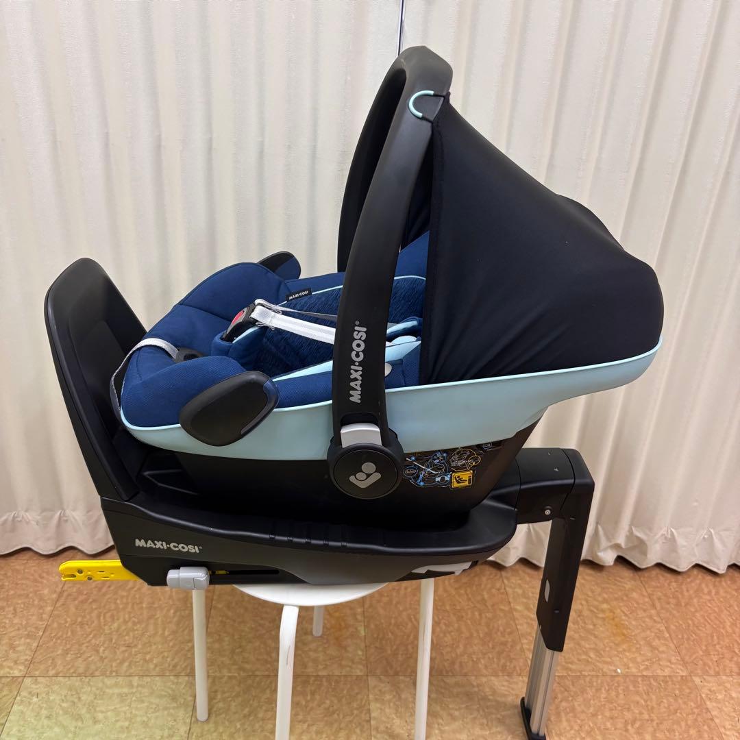 ☆極美品☆　新生児　マキシコシ　ペブル　プロ　アイサイズ　ファミリーフィックス2