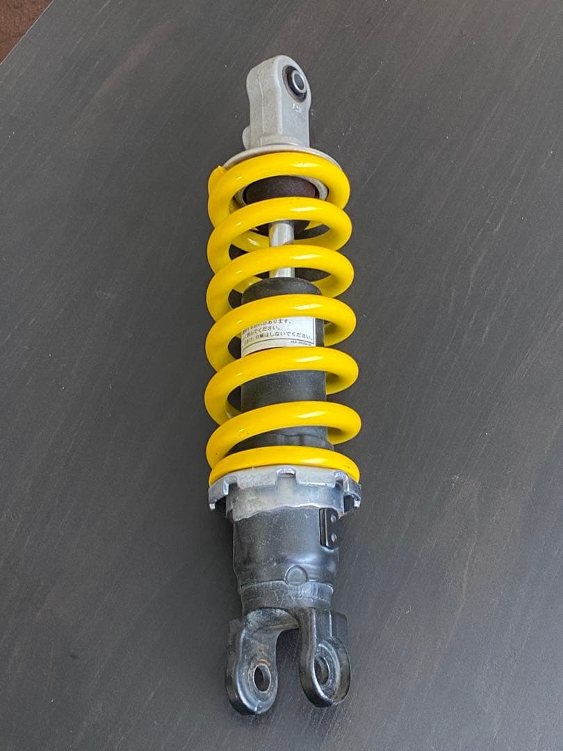 MT09 XSR900 ノーマルリアサスペンション　ヤマハ