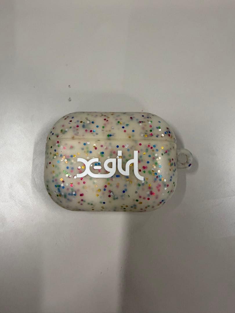 AirPods本体 xgirlカバー付き