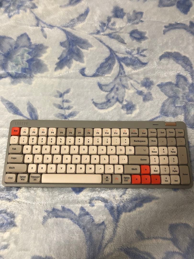 Lofree Flow Lite 100 Retro キーキャップ付き