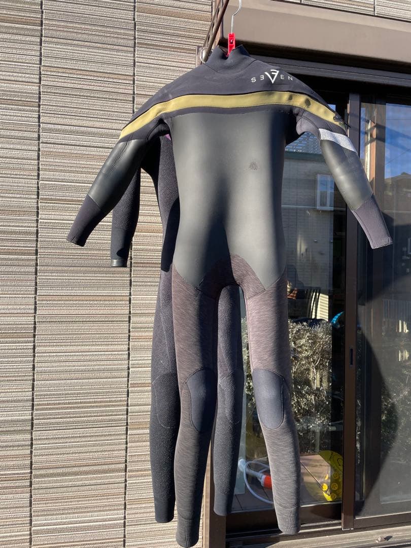 SEVEN セミドライスーツ 5x3 ブラック・カーキ