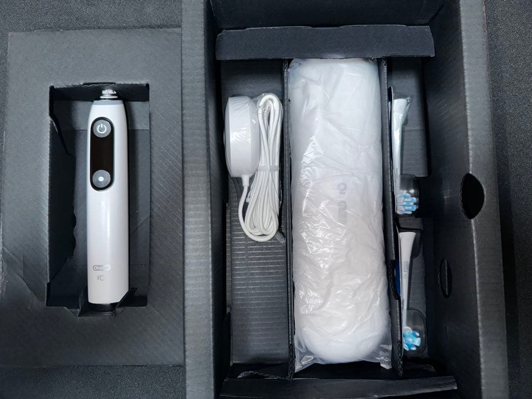 Oral-B iOシリーズ9 ホワイトアラバスター