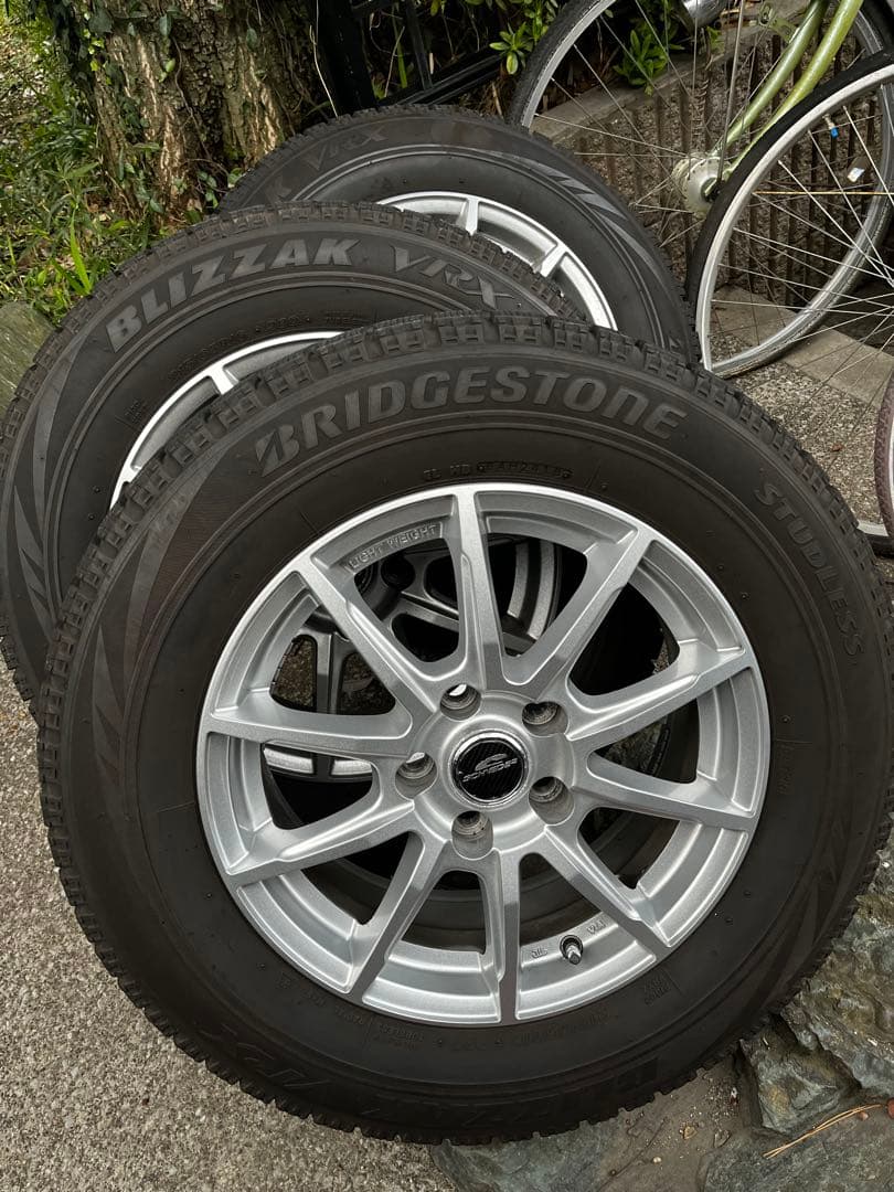 アルファード　スタッドレス　BLIZZAK 16インチアルミセット