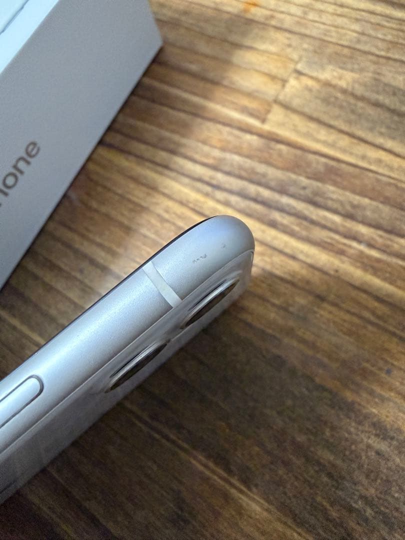 iPhone11 128GB SIMフリー バッテリー81%