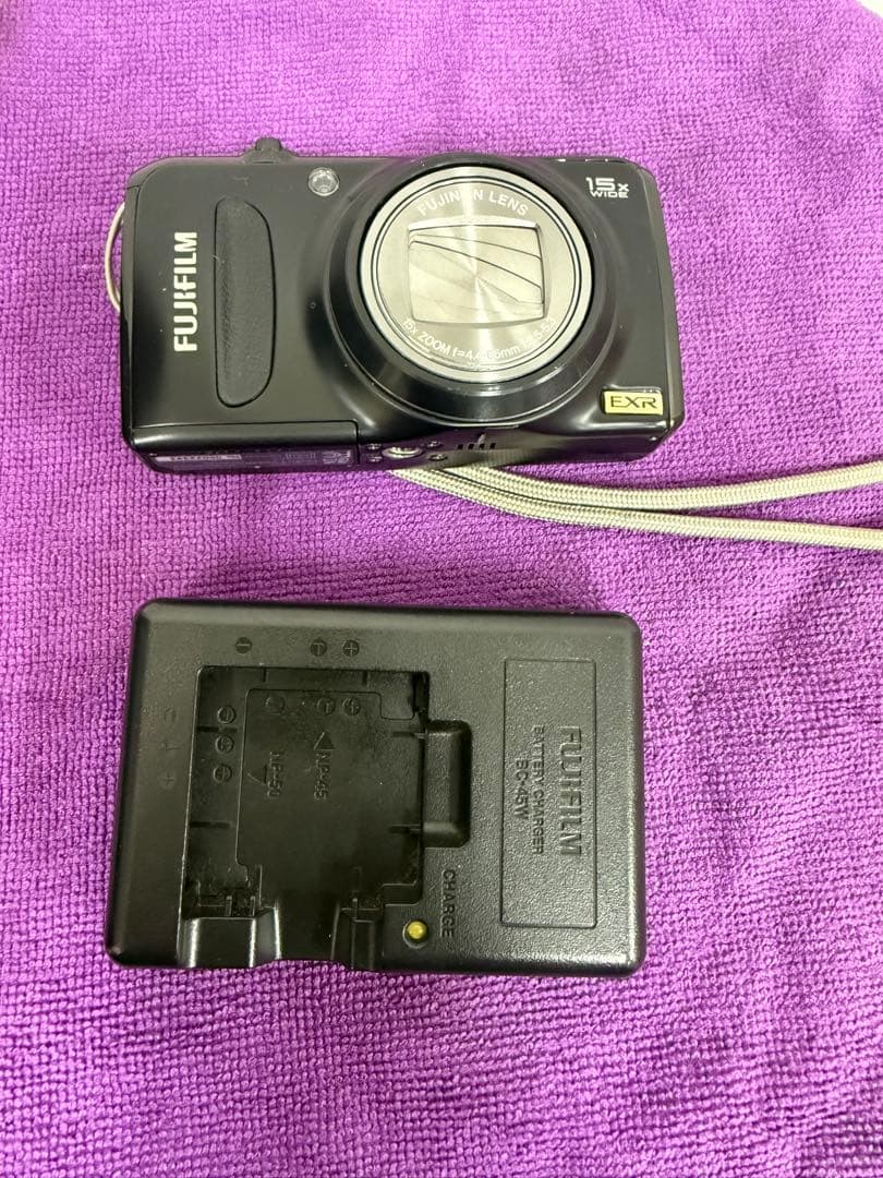 Fujifilm FinePix F300EXR デジタルカメラ