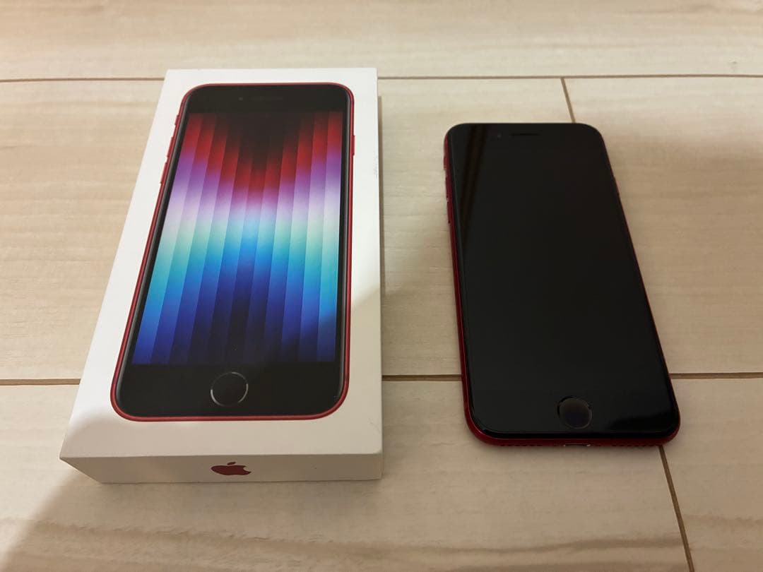iPhone SE 第３世代 レッド 128GB