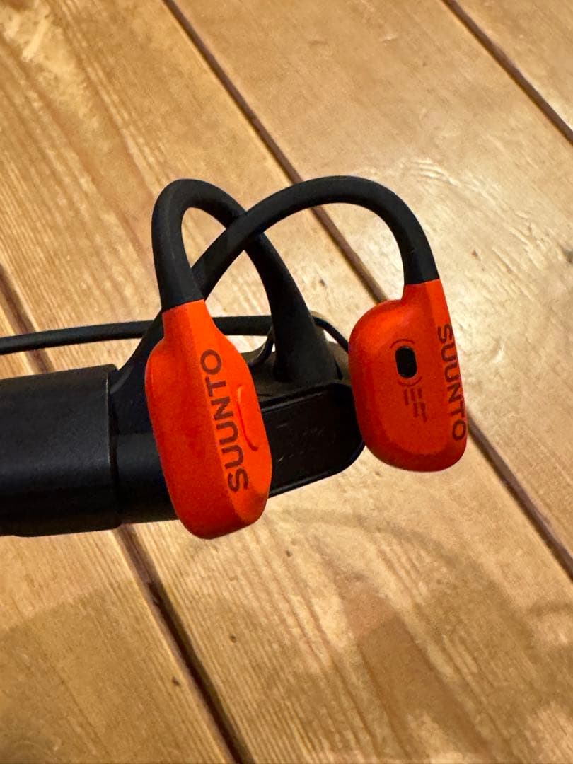 SUUNTO WING 2 骨伝導イヤホン（ほぼ未使用）