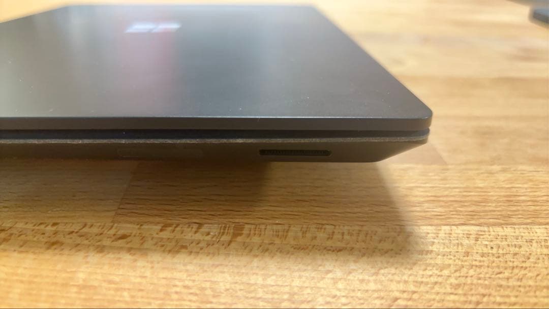 Windowsノート本体 Microsoft Surface Laptop 2