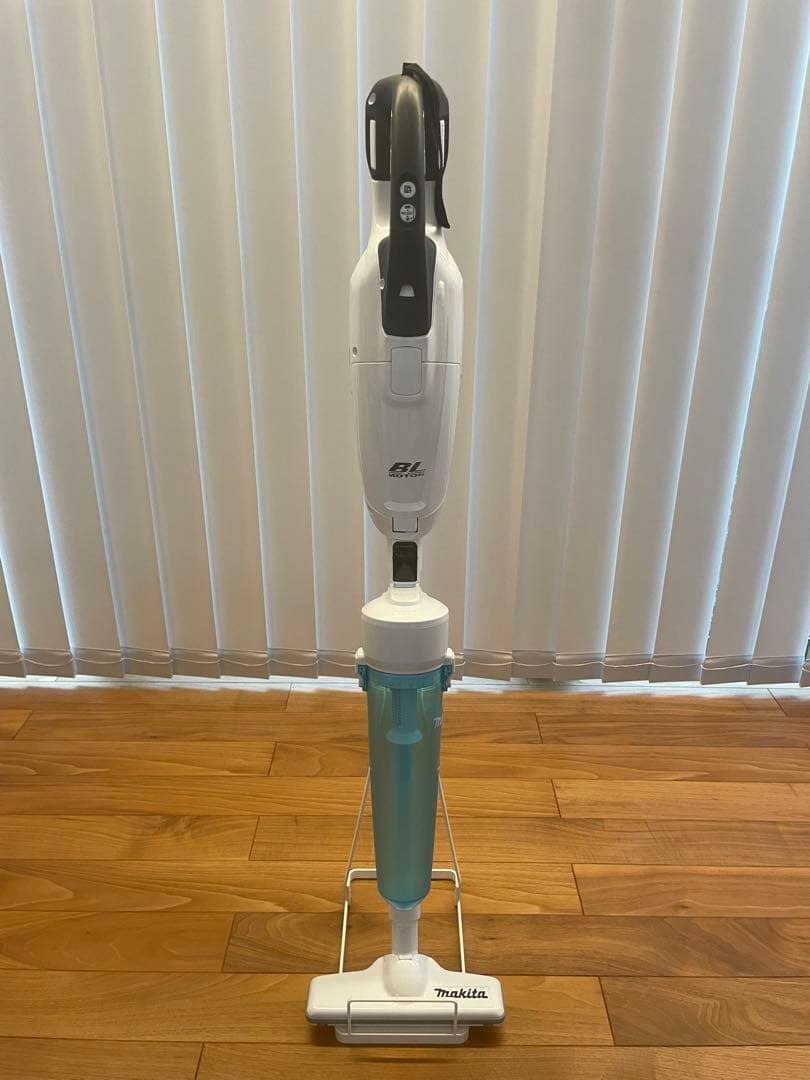 マキタ 18V 充電式 掃除機 CL282FDZCW