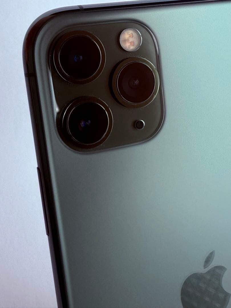 Apple iPhone 11 Pro Maxミッドナイトグリーン 本体