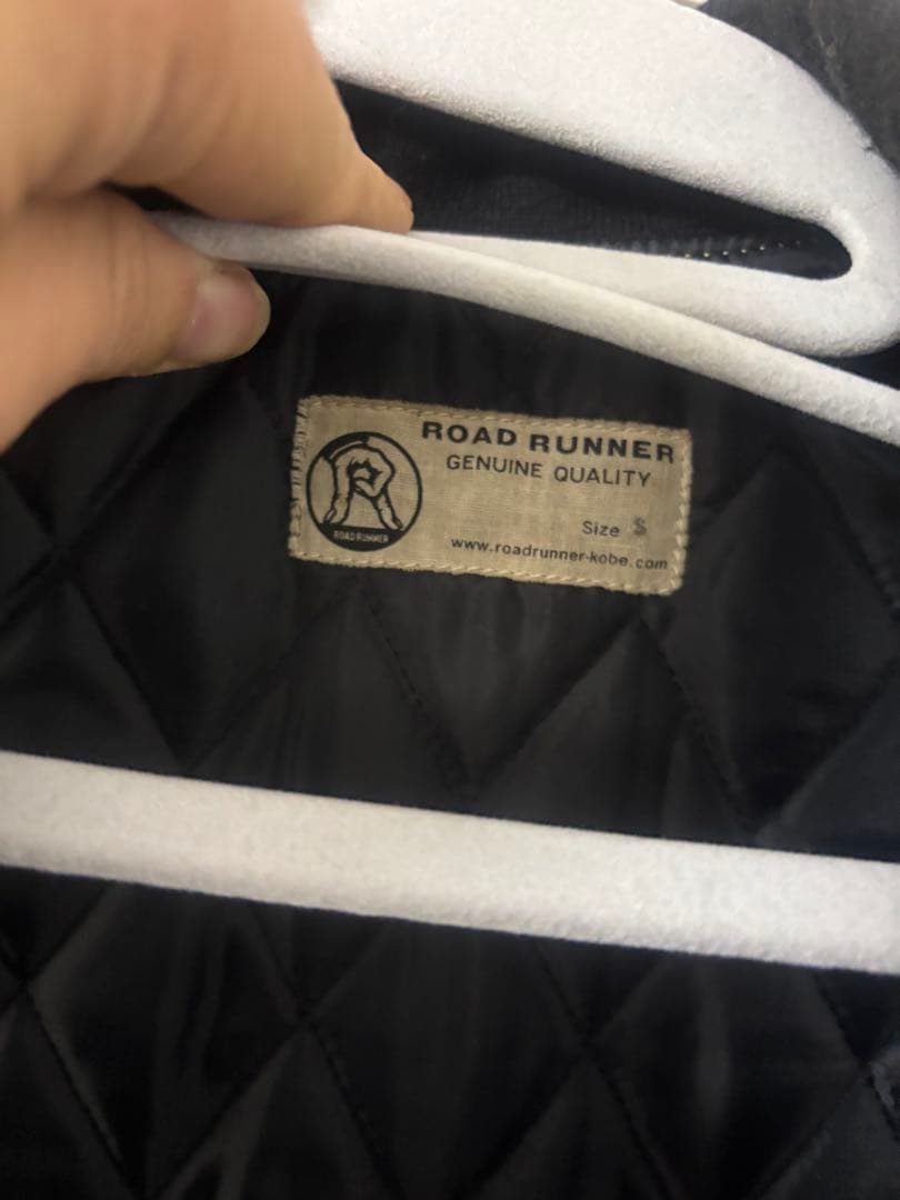 神戸　ロードランナー　ROADRUNNER ダウンベスト　囚人