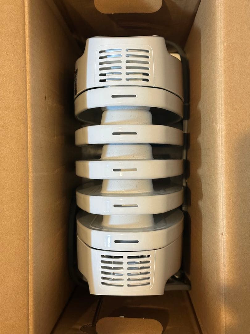 【美品】　DeLonghi デロンギ　ミニオイルヒーター　NJ0505E