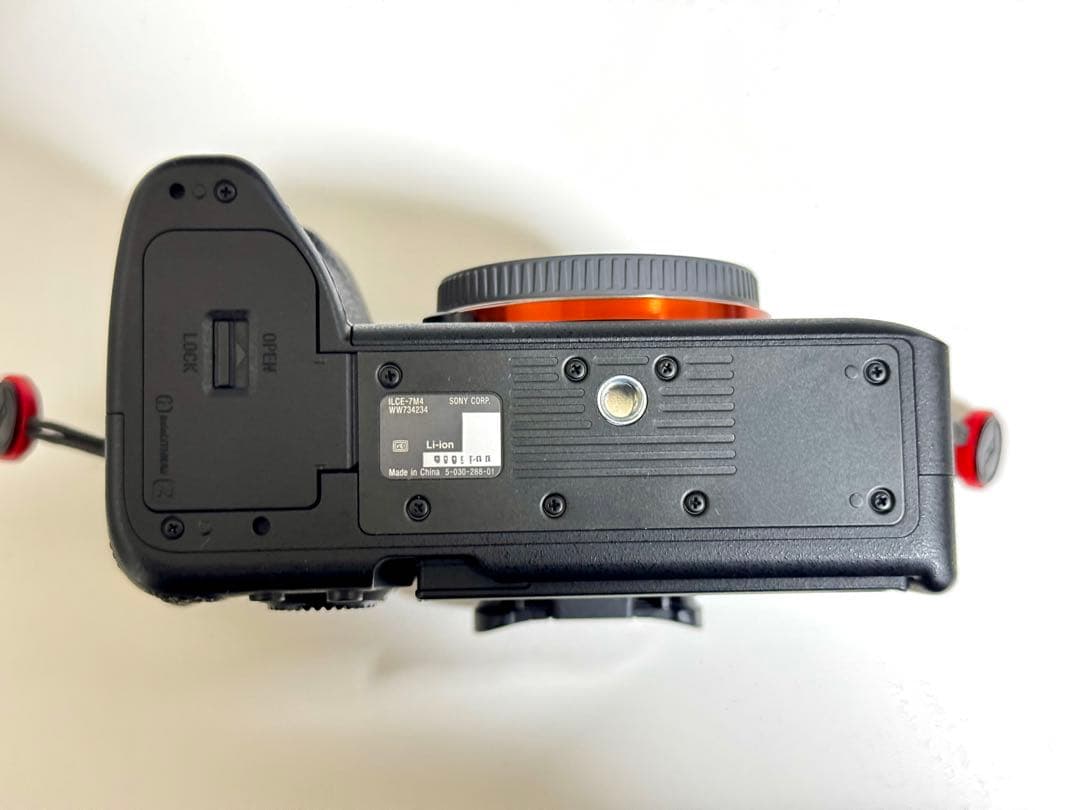 SONY α7Ⅳ +おまけ（純正バッテリー1個他）