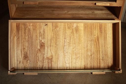 古い前面ガラスの引き出し4段　カトラリー収納　食器棚　収納棚　古家具