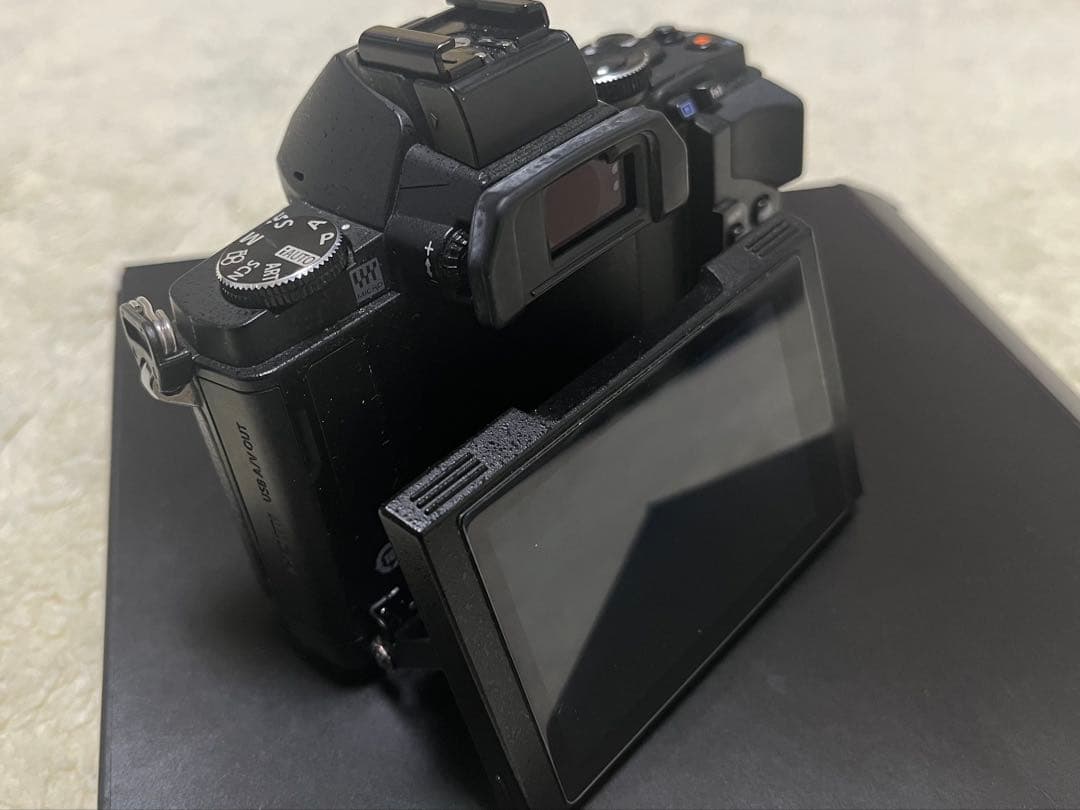 ジャンク オリンパス E-M5 ボディ 故障品