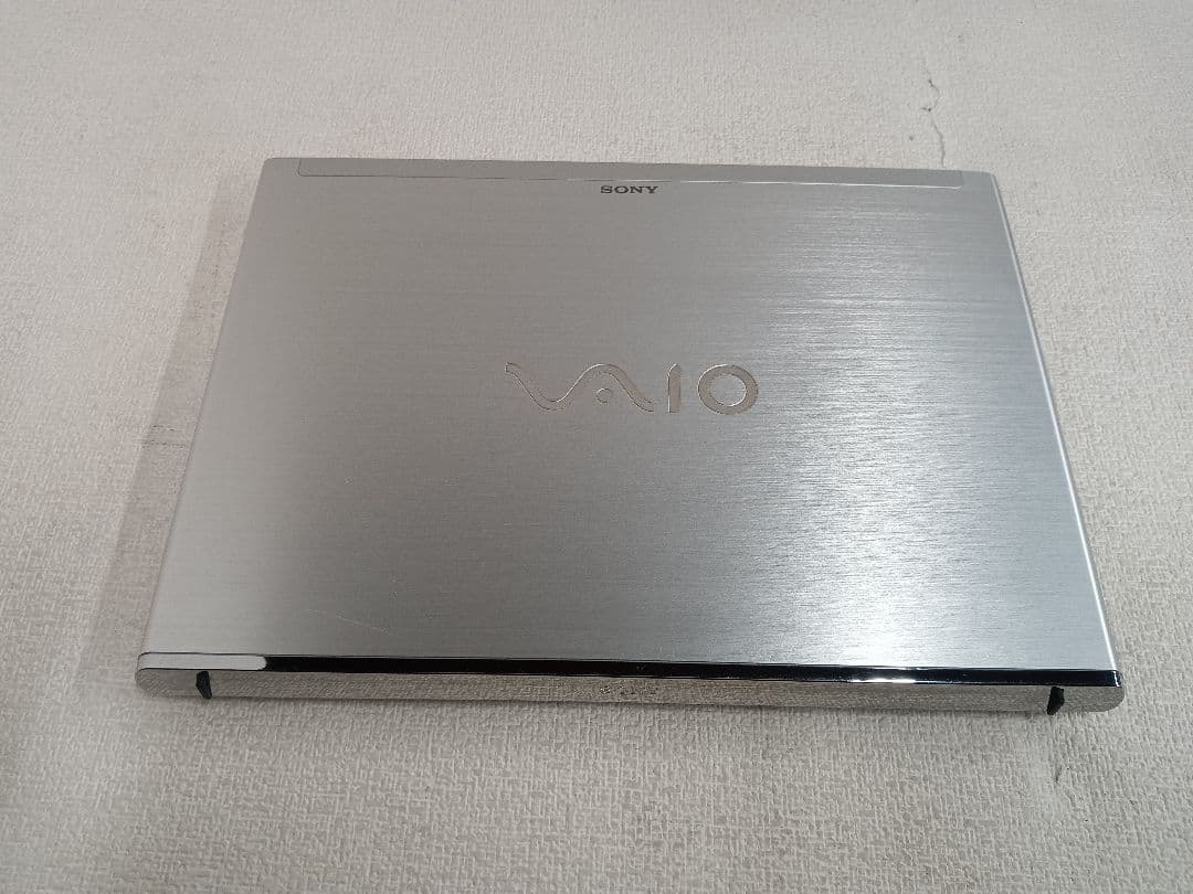 † Sony VAIO SVT111B11N 8GB ストレージ無
