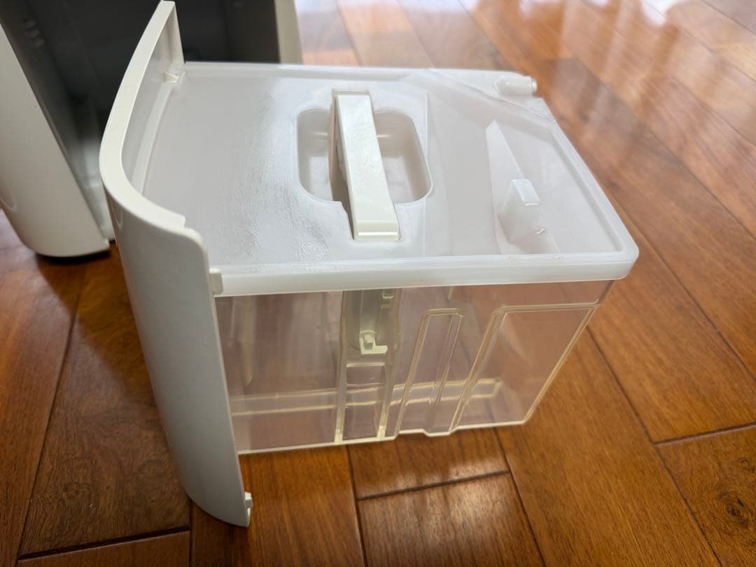 SHARP 空気清浄除湿機 CV-EF 120-W