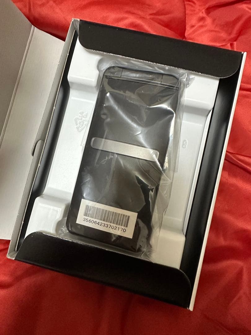 GRATINA KYF39 ブラック