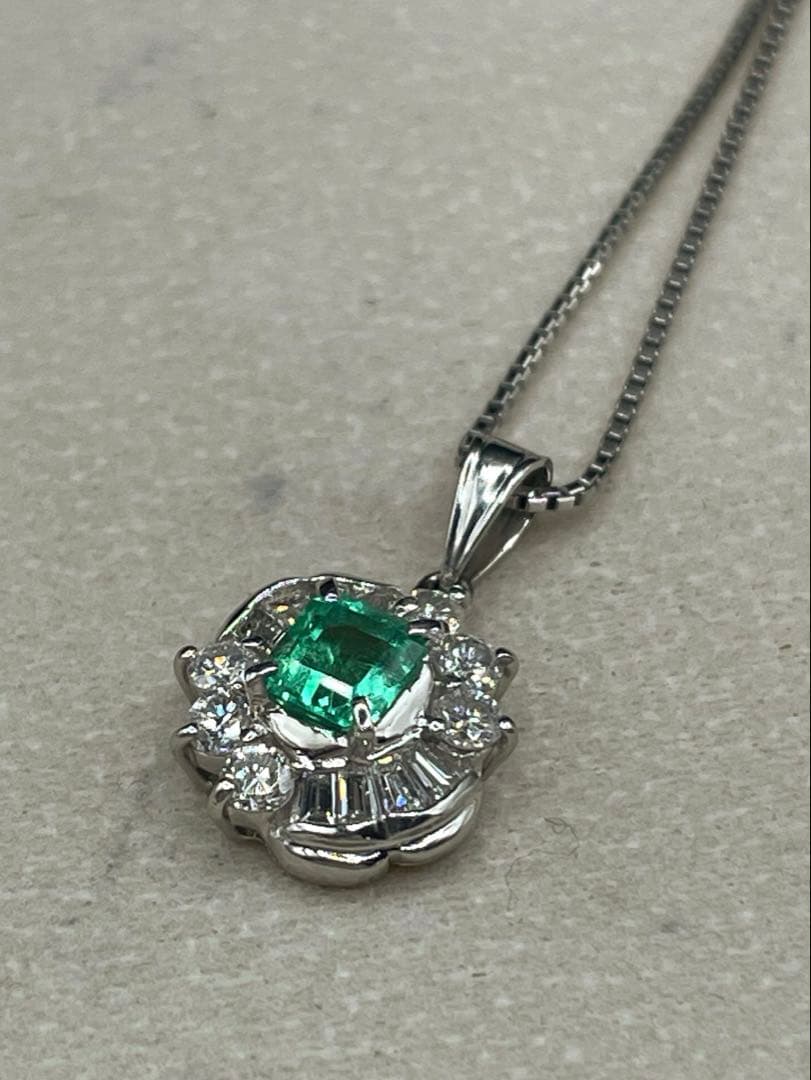 専用JA74★高級 エメラルド0.43ct ダイヤ プラチナ ヘッド 鑑付