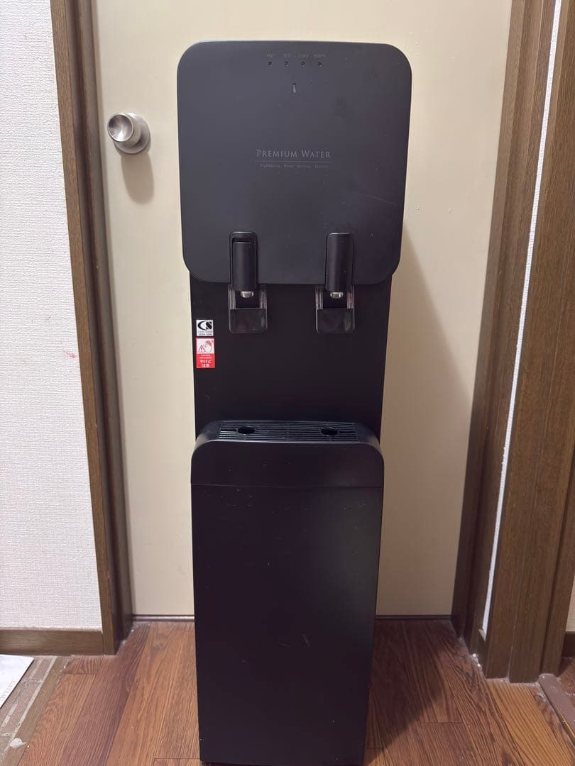 【値下げ】プレミアムウォーター ウォーターサーバー famfit