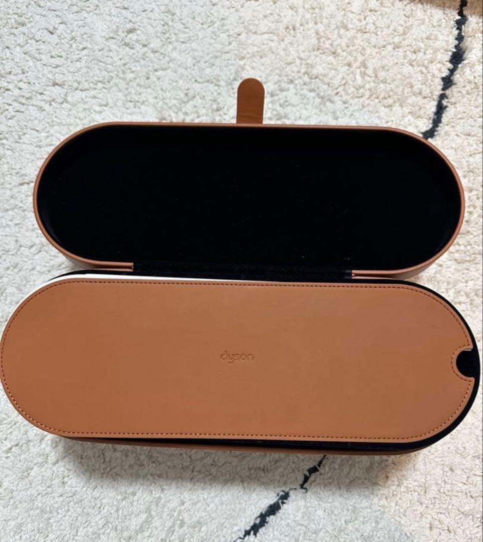 Dyson Airwrap スタイリングツールセット（本体のみ無し）