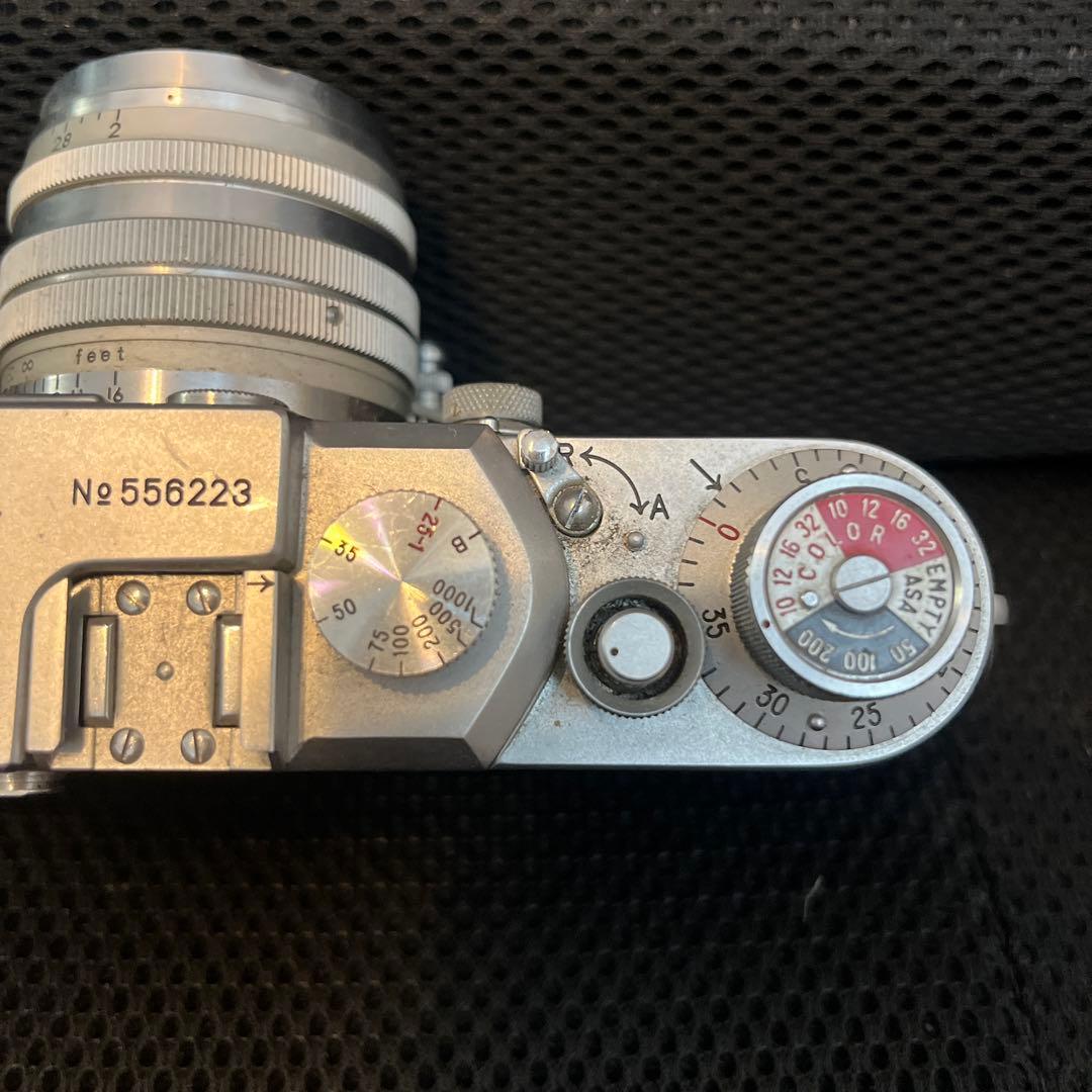 Leotax F レンジファインダーカメラ