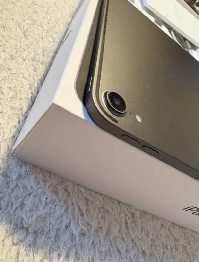 (美品) iPad Pro 11 第ー世代 256GB キーボードケース付き