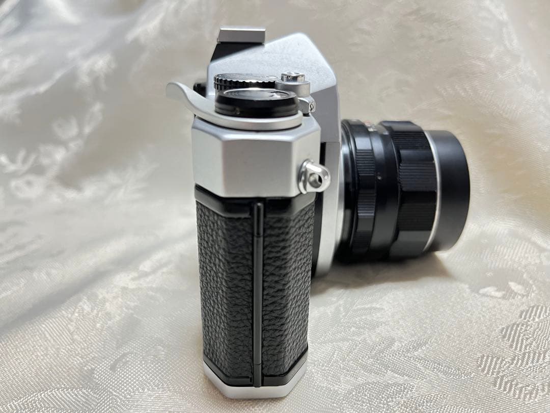 PentaxSpotmatic Fと明るいレンズf1.8/55mmTakumar